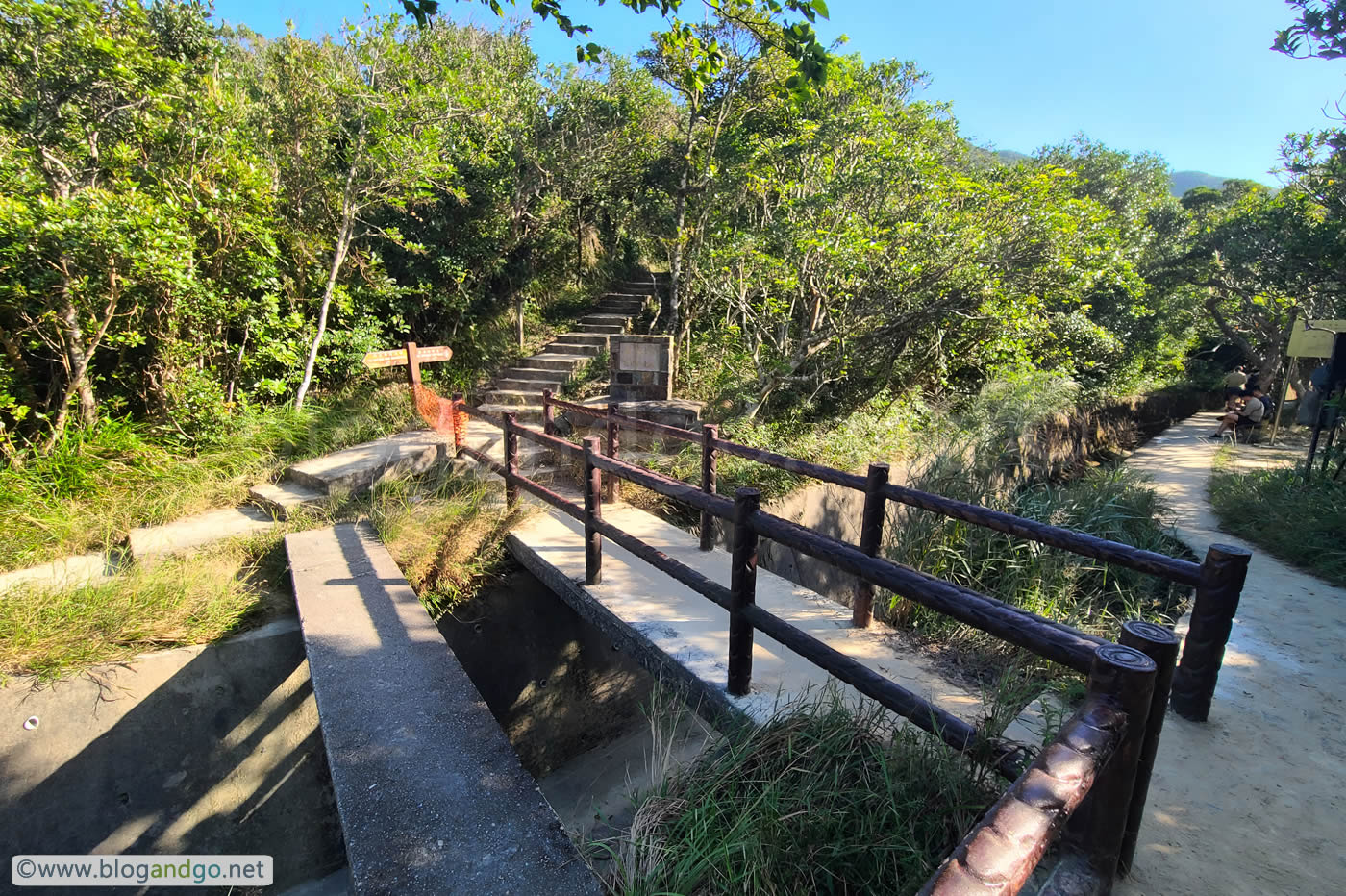 Wong Nai Chung to Stanley - The Gap Between Violet Hill and The Twins